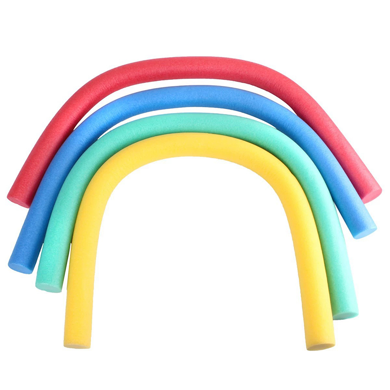 Foam Pool Noodle - แท่งโฟมลอยน้ำสำหรับช่วยฝึกว่ายน้ำ 1 ชิ้น สำหรับผู้เริ่มต้น ฝึกว่ายน้ำ สีสุ่ม